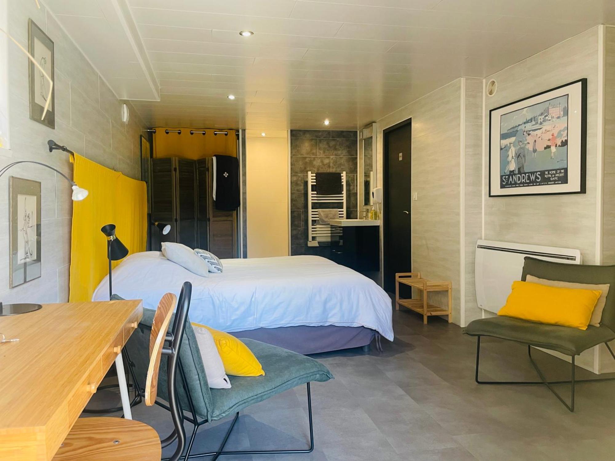 Ambition Zen Presles Hotel Presles  Екстериор снимка