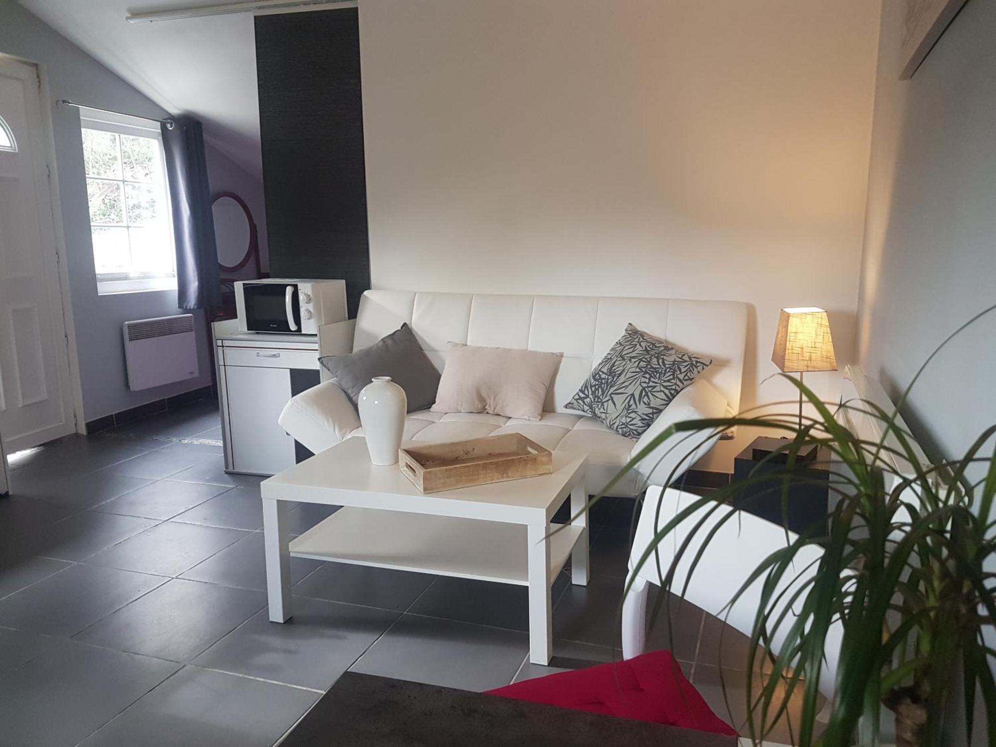 Ambition Zen Presles Hotel Presles  Екстериор снимка