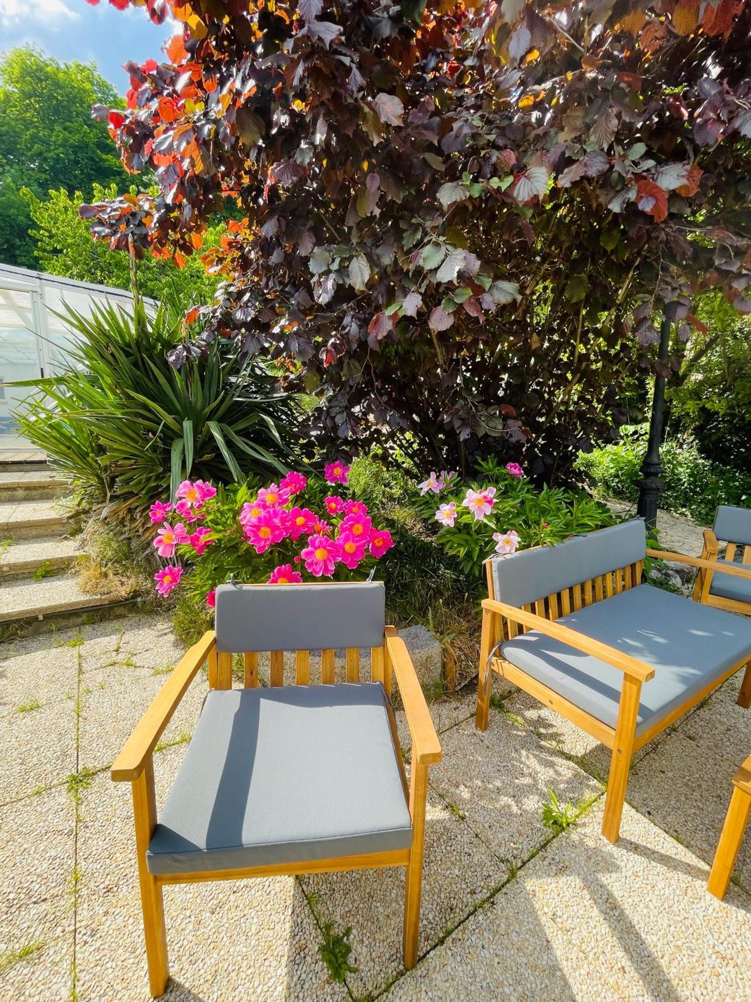 Ambition Zen Presles Hotel Presles  Екстериор снимка