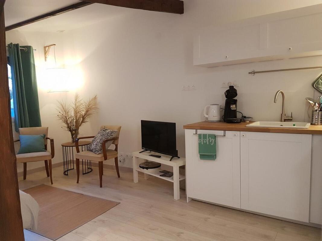 Ambition Zen Presles Hotel Presles  Екстериор снимка