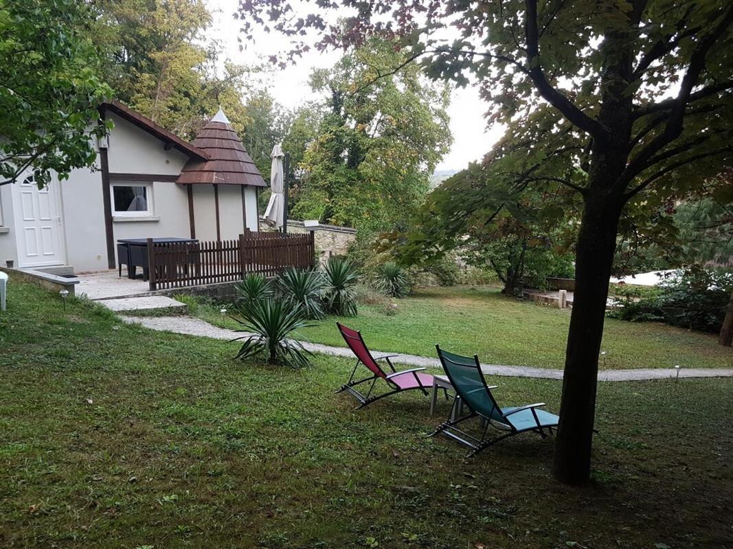 Ambition Zen Presles Hotel Presles  Екстериор снимка