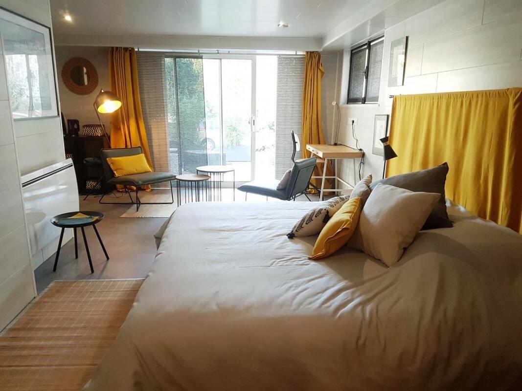Ambition Zen Presles Hotel Presles  Екстериор снимка